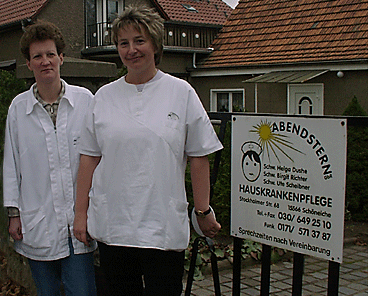 Schwester Birgit und Schwester Ute